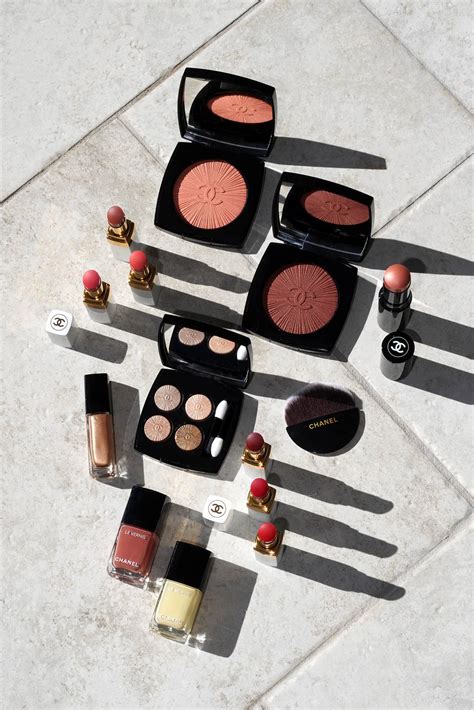 Chanel spring 2022 makeup collection